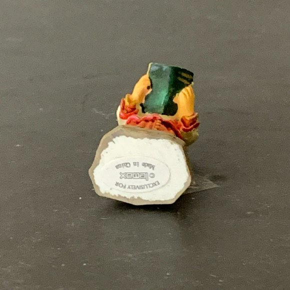 Lemax Choir Singer Christmas Village Decoration From 1999 - Picture 8 of 8